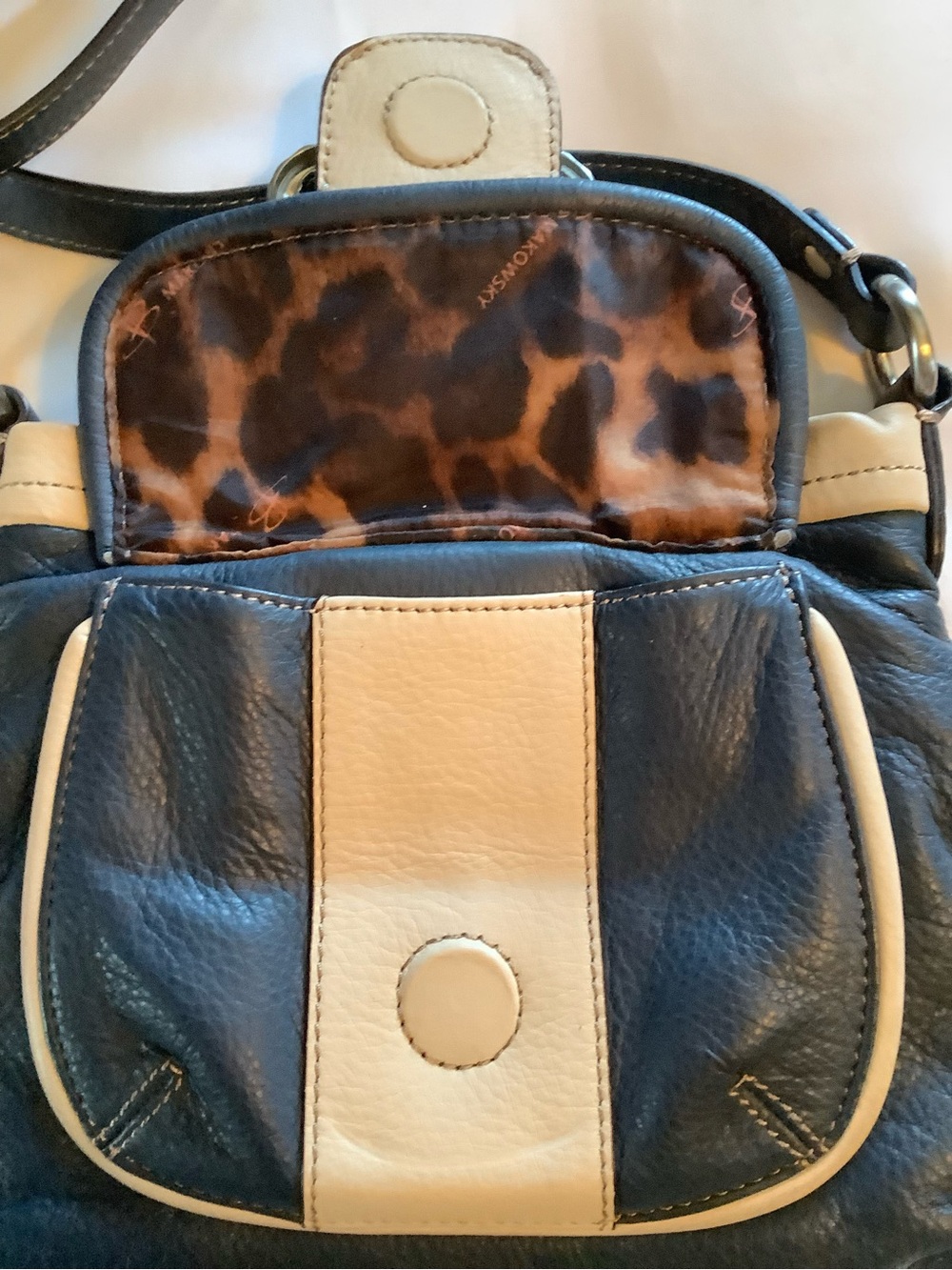 b. makowsky Blue and Cream Leather Shoulder Bag with Decorative Chain Buckle - Picture 4 of 10